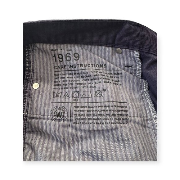 Gap 1969 Sexy Boyfriend Corduroy Pants,  Size 31, Stretch Cord, Navy Uniform - Picture 4 of 9